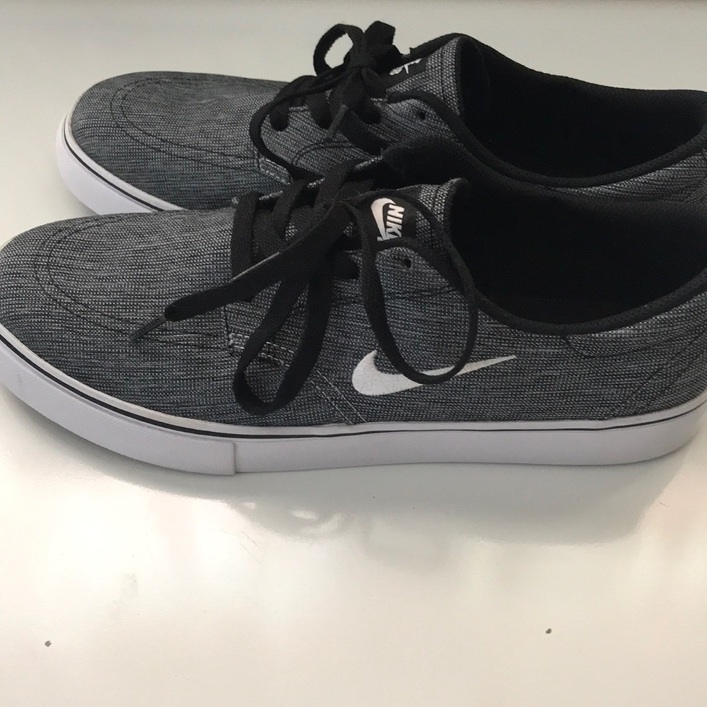 Nike SB Clutch Sneakers - Picture 4 of 8